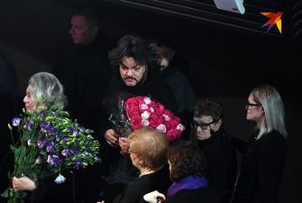 В Москве попрощались с Галиной Волчек: фото с траурной церемонии
