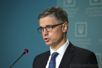 Україна не домовлялася з Росією про закріплення "особливого статусу" Донбасу в Конституції - Пристайко