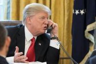 Белый дом ограничил доступ к телефонным разговорам Трампа
