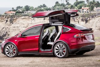 Tesla стала торговать подержанным электромобилями