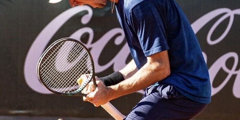 Український тенісист Крутих сенсаційно виграв турнір в Іспанії