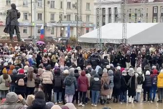 Прекратите геноцид: в Якутске женщины вышли на митинг против мобилизации