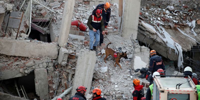 Число жертв землетрясения в Турции приближается к 40