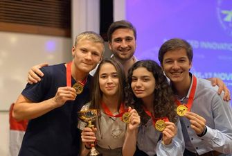 Юні українські винахідники завоювали 4 золоті медалі на конкурсі в Сінгапурі