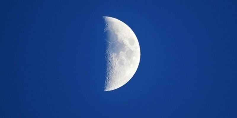 Huawei получила патент для съемки Луны