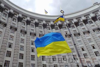 Деньги для армии. Как Украина договаривается об отсрочке в выплате миллиардных долгов