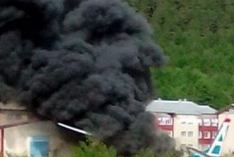 В России загорелся пассажирский самолет: погибли пилоты, пострадали пассажиры