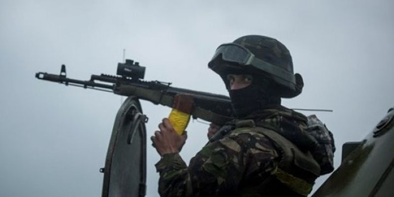 Бойовики продовжують гатити по позиціях ЗСУ: загинув український військовий