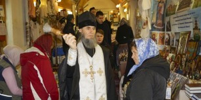 В Киево-Печерской лавре до 22 декабря проходит «Никольская» выставка-ярмарка