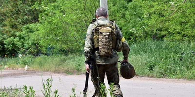Зарплаты военных во время войны: откуда власти Украины берут деньги