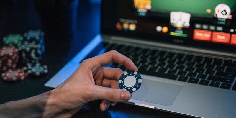 Українці "рвуть" онлайн: вражаючі успіхи наших покеристів