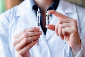В Украине упростили доступ подростков к COVID-вакцинации