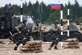Франція закликала РФ пояснити мотиви стягування військ до кордону з Україною