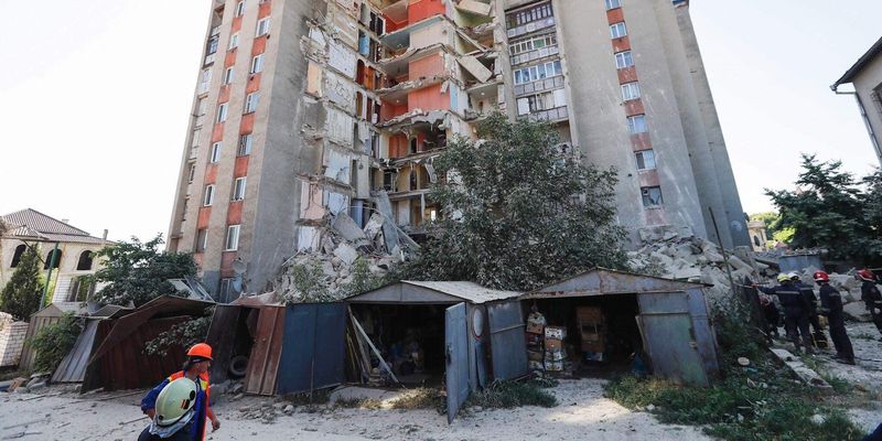 На півночі Молдови обвалився дев’ятиповерховий будинок