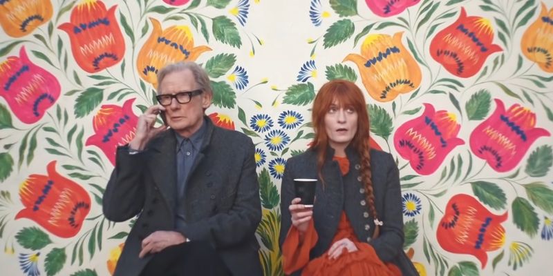 Группа Florence + The Machine посвятила украинцам клип, снятый в Киеве