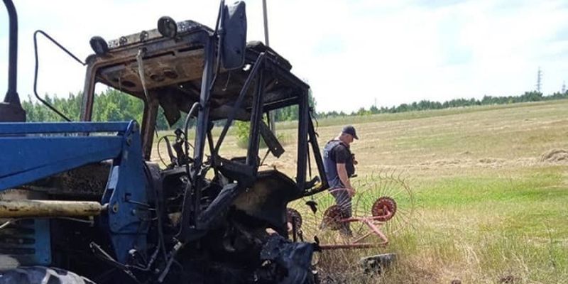 На окраине Харькова во время сельскохозяйственных работ подорвался и погиб тракторист