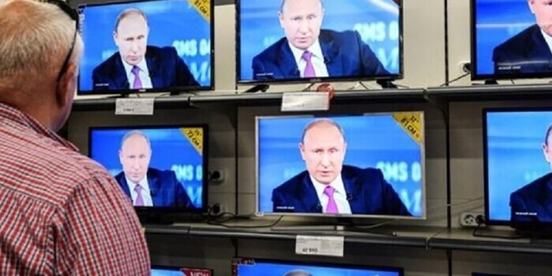 Путін привчив росіян до війни у телевізорі