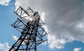 Украине не хватает электроэнергии: части потребителей будут выключать свет