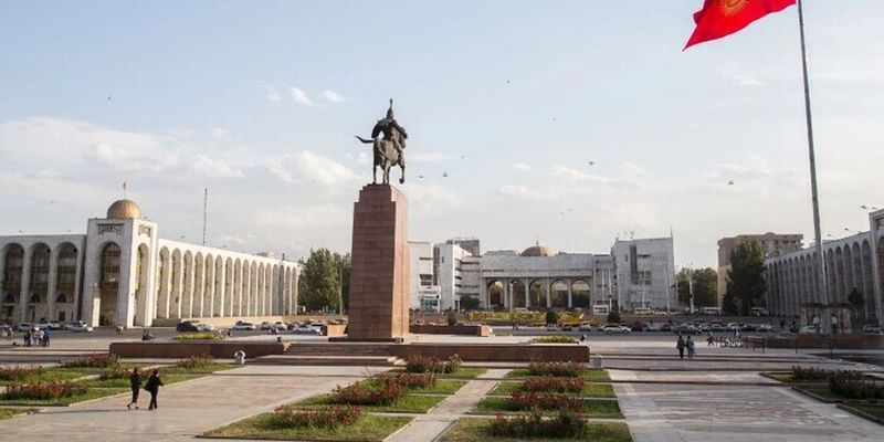 Спікер парламенту Киргизстану закликав терміново змінити російські назви районів столиці