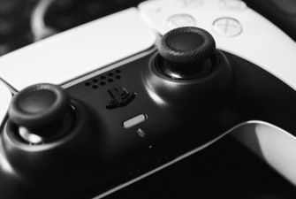 Последнее обновление PS5 улучшило работу вибрации DualSense в обратно совместимых играх с PlayStation 4