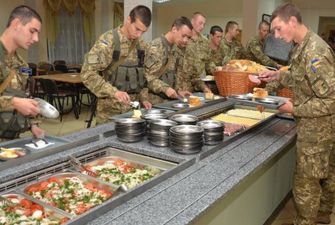 Суд розблокував переведення військових частин на нову систему харчування