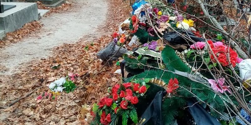 Крым утопает в мусоре: оккупанты устроили свалку на кладбище