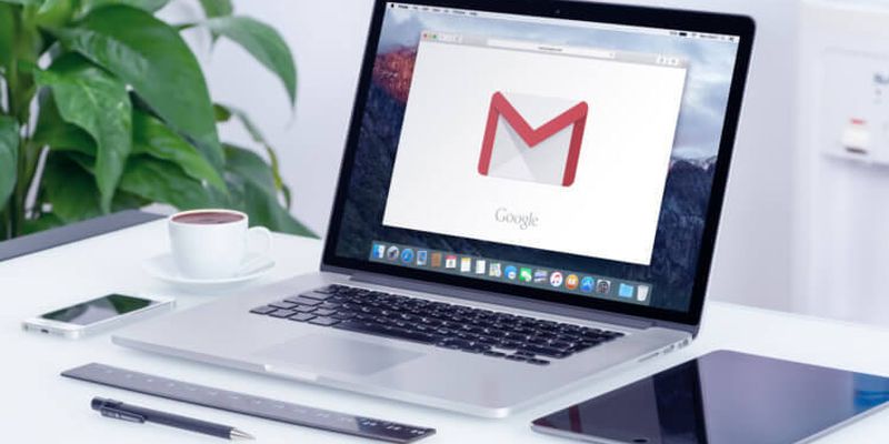 Google научила Gmail исправлять ошибки пользователей