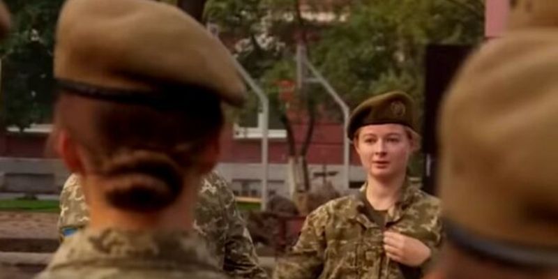 Воинский учет для женщин: в ВСУ раскрыли, как изменится жизнь украинок и как будет проходить обучение