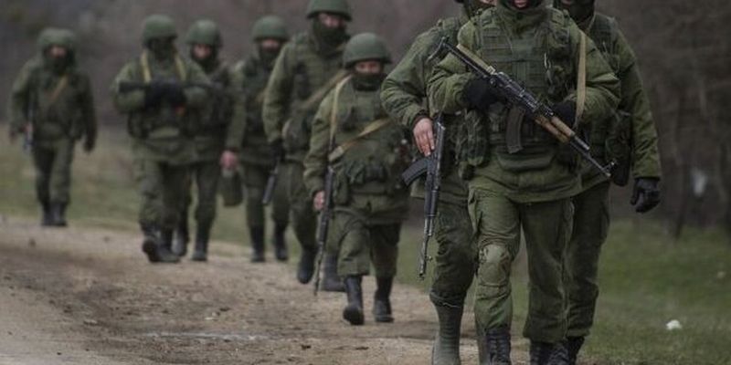 "Путин, введи войска!": как Кремль пытается "защищать" соотечественников за рубежом