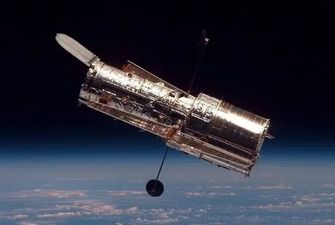 Космический телескоп Хаббл полює за незвичайною галактикою