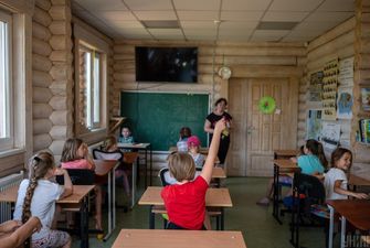 Через війну з України виїхали понад 16 тисяч вчителів