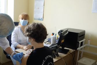 Нужно ли вакцинировать детей против коронавируса, ответил доктор Комаровский