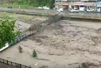 В Симферополе объявили чрезвычайную ситуацию из-за дождей