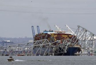 Гигантское судно врезалось в мост с людьми в Балтиморе: обзор подобных масштабных катастроф