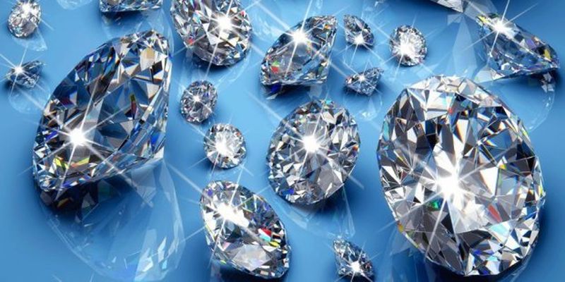 Внутри алмаза ученые обнаружили новый минерал