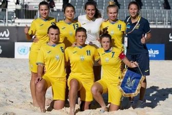 Женская сборная по пляжному футболу уступила Нидерландам на турнире в Саудовской Аравии