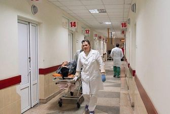 В Украине подняли минимальную зарплату медиков до 20 тыс. грн, — Кабмин
