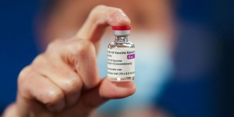 Производитель: Вторая доза вакцины AstraZeneca не повышает риск образования тромбов