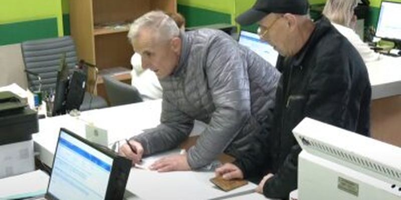 Украинцам отказывают в назначении пенсий: почему это может произойти и что делать