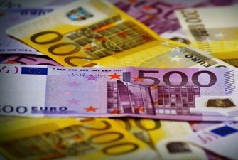 За вихідні євро мінімально подешевшало: курс валют в Україні на 22 травня