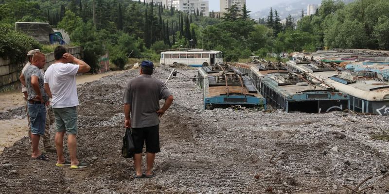 "Зруйновано все": в мережу злили фото окупованого Криму після потопу