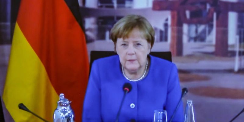 Меркель говорит, что ее вины в нападении россии на Украину нет
