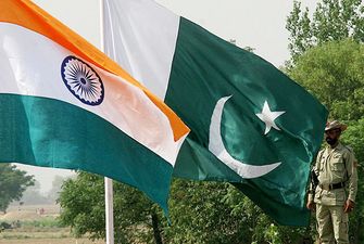 Военные Индии и Пакистана договорились о прекращении огня