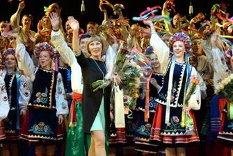 Детский ансамбль "Свiтанок" отпраздновал 65-летние ярким концертом с участием звезд/С момента создания в 1954 году "Свiтанок" открыл путь к творчеству более, чем 20 тысячам выпускников