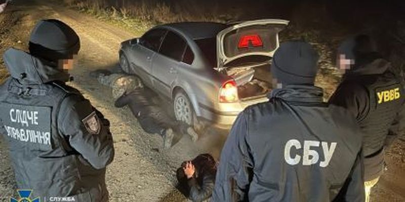 На кордоні України діяло потужне злочинне угрупування, яке допомогало ухилянтам: злочинців нейтралізували