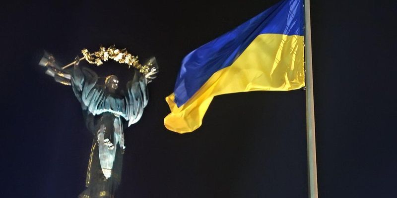 Социологи выяснили, кому украинцы доверяют больше всего
