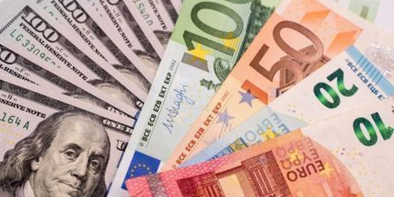Курс доллара и евро на 12 января