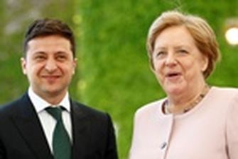 Меркель выразила Зеленскому соболезнования в связи с катастрофой украинского самолета в Иране