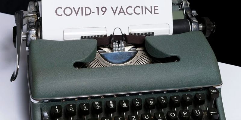 Инфекционист назвал вакцину, которая остановит пандемию COVID-19