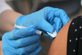 У медичних закладах Чернівців вакциновані 86,3% працівників